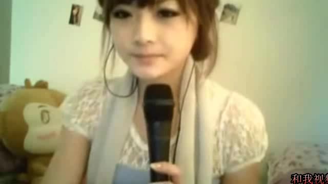 美女视频│美女：在家自拍唱歌 - FC2 Video